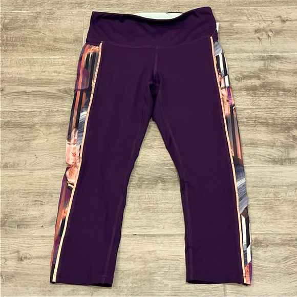 Brooks Greenlight Capri Running Athletic Berry Workout 221349 Legging Size XS - Picture 1 of 6